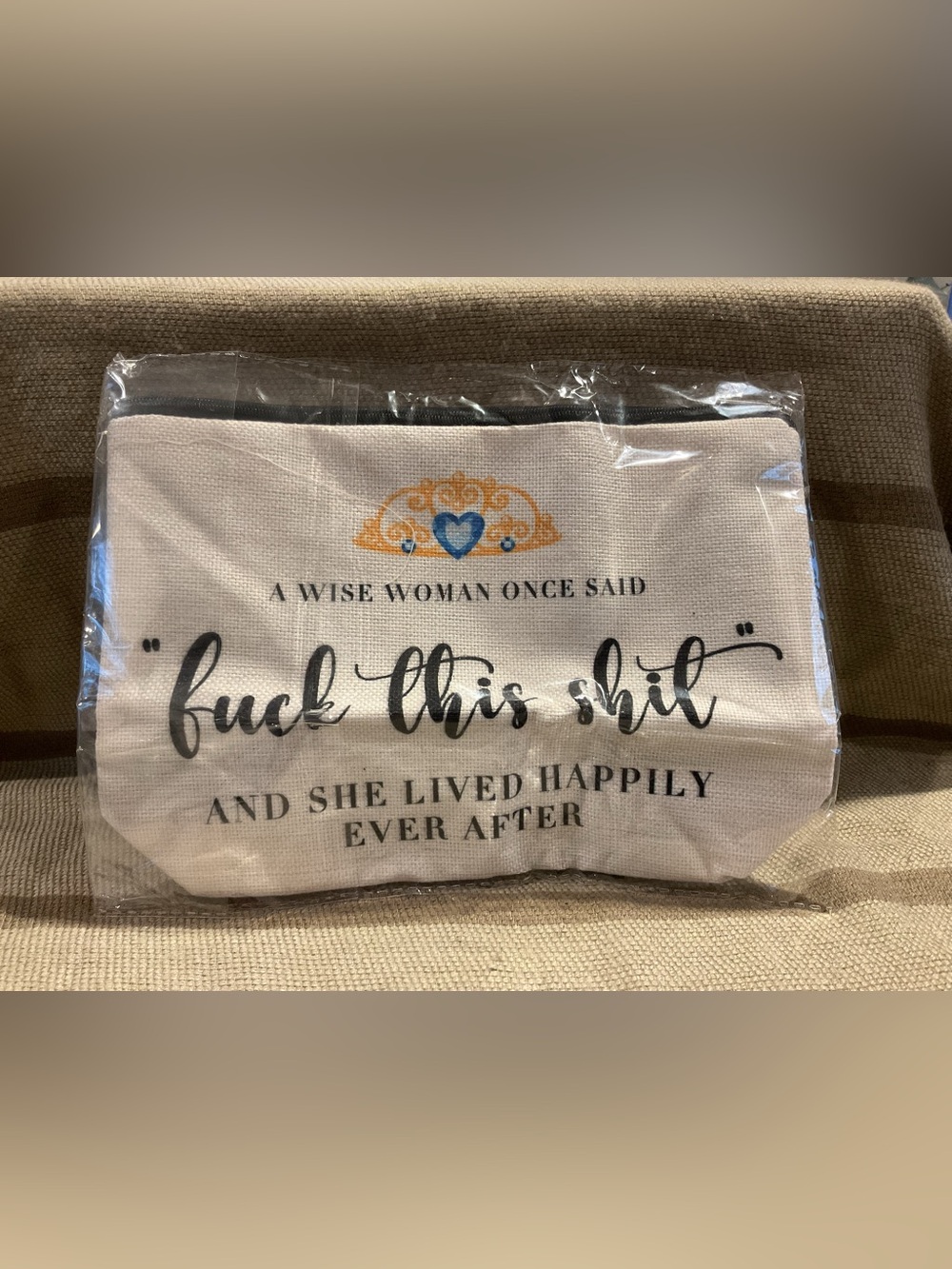 NWT Novelty Graphic Canvas Makeup Bag "A Wise Woman Once Said..." Pouch - Picture 8 of 9